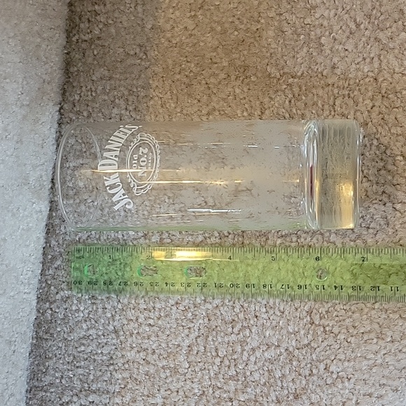 FREE WITH PURCHASE! Daniels Glass Highball Holiday Winter Snowflake Christmas - Picture 2 of 4